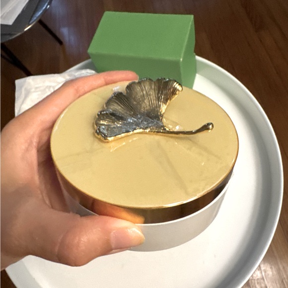 Jewelry Box with Ginkgo Accent New in Box - Picture 5 of 10